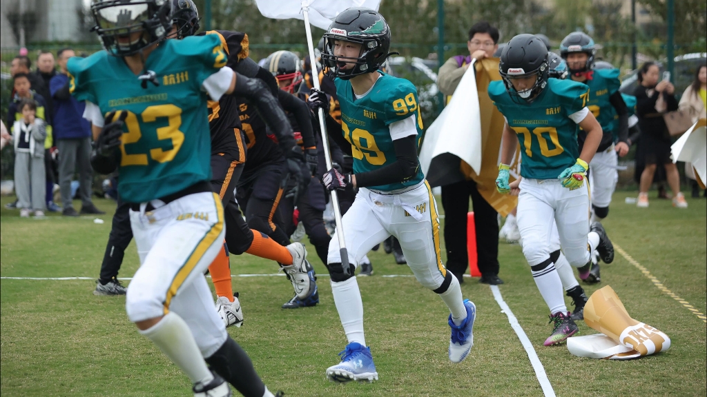 橄榄球决赛震撼开打,巅峰对决引爆全场的简单介绍 橄榄球决赛震撼开打,巅峰对决引爆全场的简单介绍