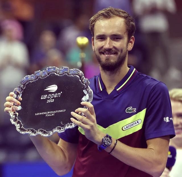 蒙特卡洛大师赛逆转美网，德约科维奇惊艳四座