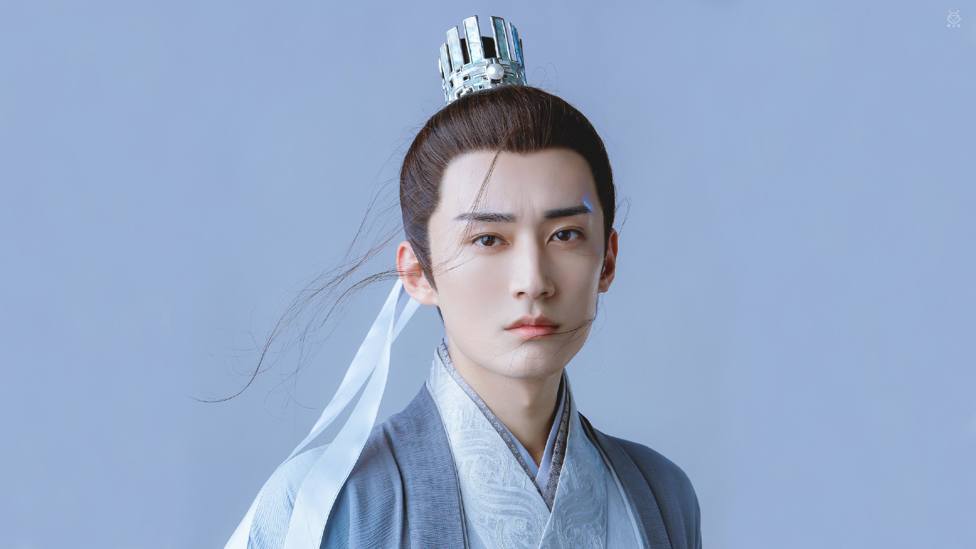 爱德华兹连得11分，那一瞬间，他让整个球馆的喧嚣化作背景