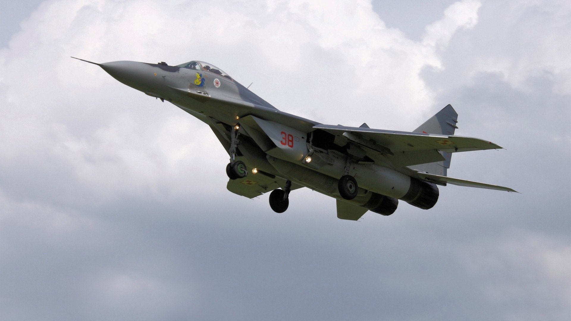 贝恩如日初升破长夜，太阳队生死战逆转新疆队